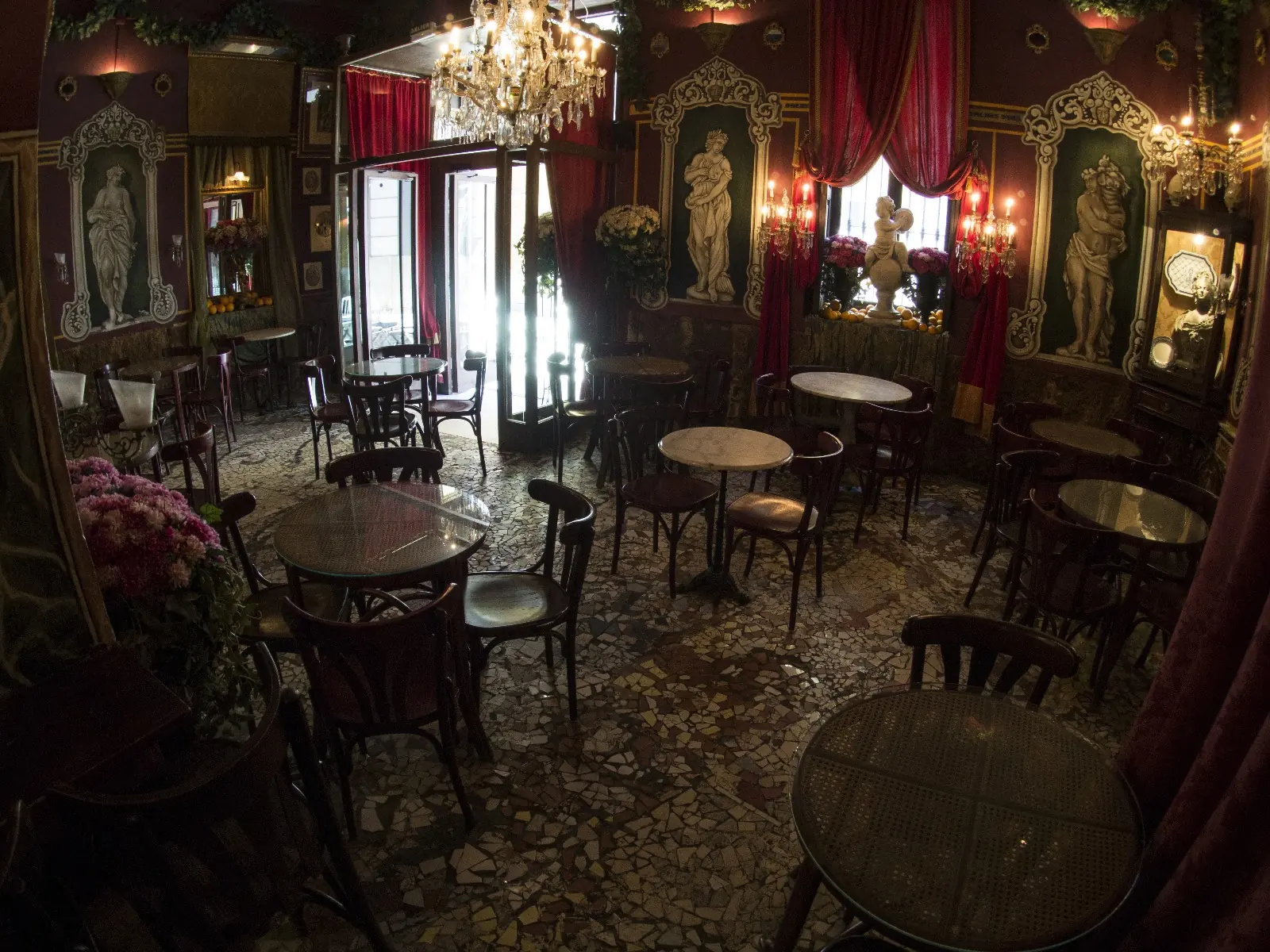 Mesas del salón